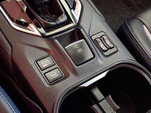 Used 2021 Subaru Crosstrek Hybrid w/ Moonroof Package w/Navigation image 15