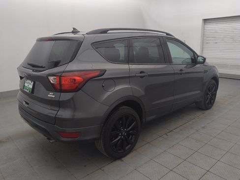 Used 2019 Ford Escape SE FWD image 10