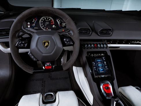 Used 2024 Lamborghini Huracan EVO AWD/4WD image 14