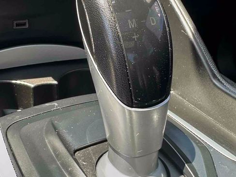 Used 2017 Alfa Romeo Giulia AWD image 21