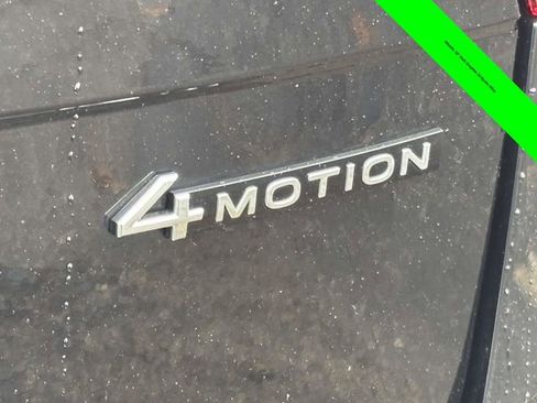 Used 2022 Volkswagen Tiguan SE image 37