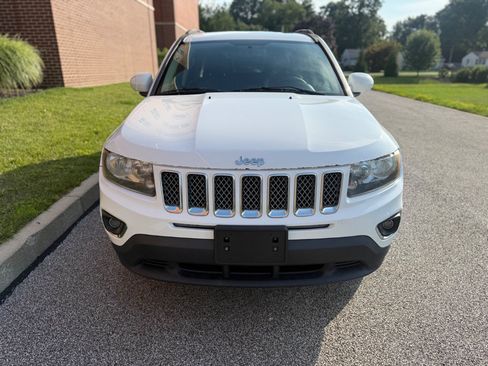 Used 2015 Jeep Compass High Altitude AWD/4WD image 2