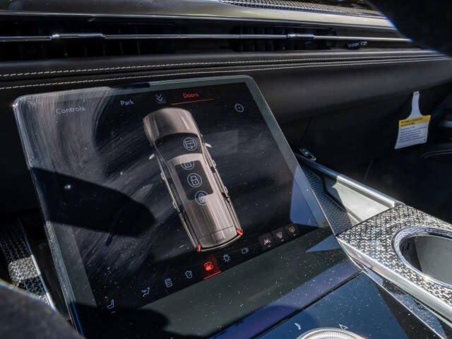 Used 2026 Cadillac Escalade V AWD/4WD image 19