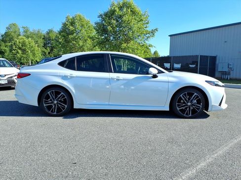Certified 2025 Toyota Camry XSE FWD image 3