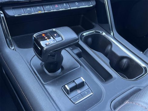 Used 2022 GMC Sierra 1500 AT4 w/ AT4 Preferred Package image 24