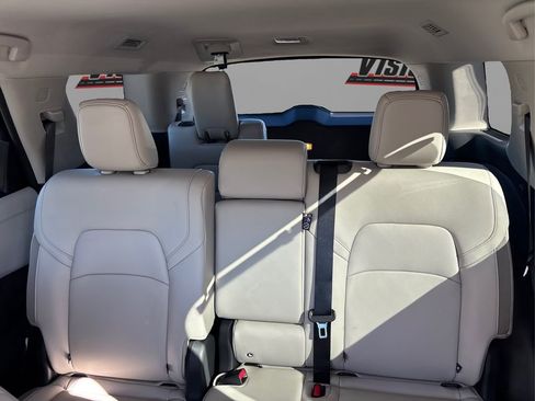 New 2025 Nissan Pathfinder SL image 19