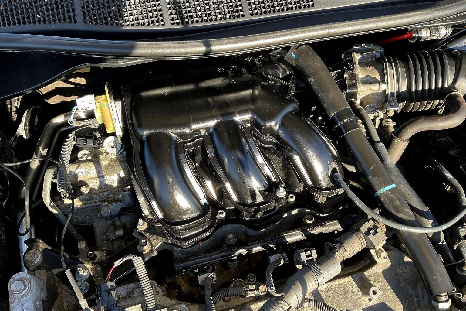 Used 2012 Toyota Camry SE w/ Leather Pkg FWD image 30