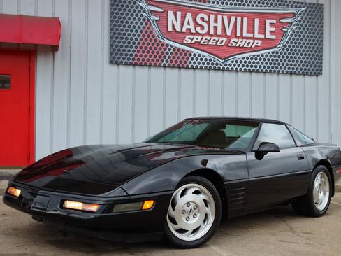 Used 1994 Chevrolet Corvette Coupe image 3