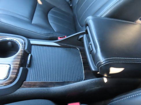 Used 2014 GMC Acadia Denali image 28