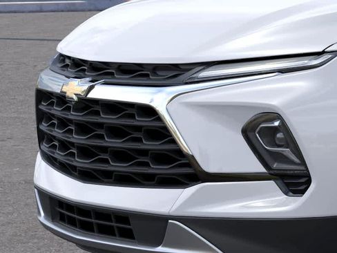 New 2026 Chevrolet Blazer LT w/ Sound & Technology Package FWD image 13