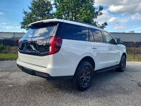 Used 2025 Ford Expedition Tremor AWD/4WD image 2