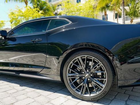 Used 2018 Chevrolet Camaro ZL1 RWD image 16