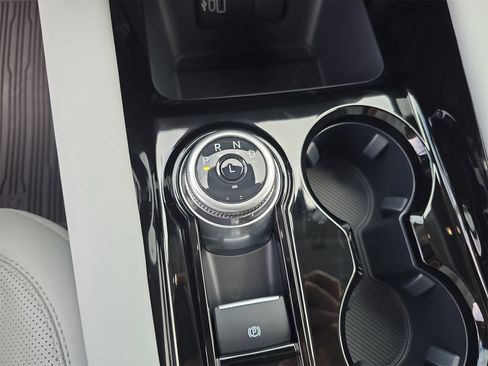 New 2026 Ford Explorer Platinum w/ LUX Leather Package image 21