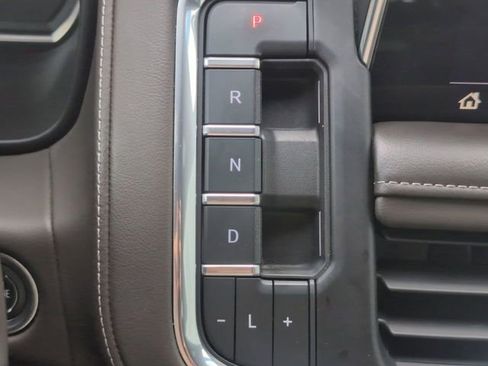 Certified 2021 Chevrolet Tahoe LT w/ LT Signature Package image 15