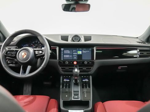 New 2026 Porsche Macan AWD/4WD image 21