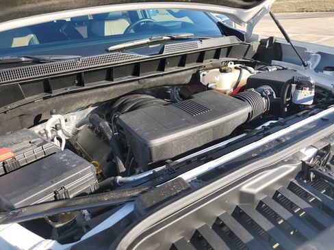 Used 2025 Chevrolet Silverado 1500 High Country w/ High Country Premium Package AWD/4WD image 37