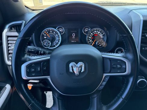 Used 2022 RAM 1500 Big Horn AWD/4WD image 16