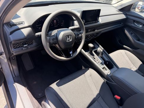 Certified 2025 Honda Accord SE image 13