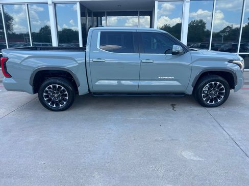 Used 2026 Toyota Tundra Limited AWD/4WD image 14