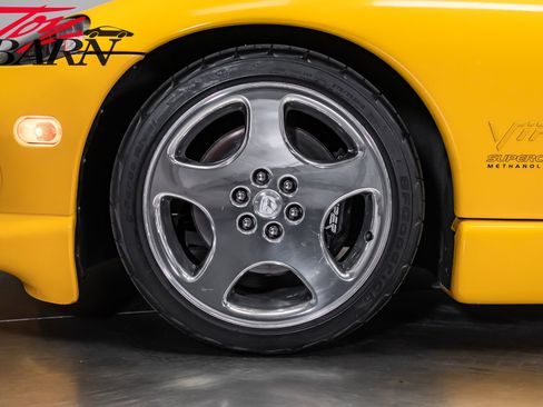 Used 2001 Dodge Viper GTS RWD image 20