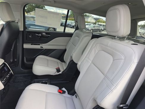 New 2026 Lincoln Aviator Reserve RWD image 11