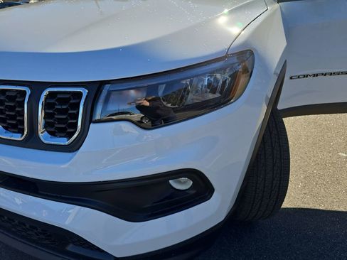 New 2026 Jeep Compass Latitude image 33