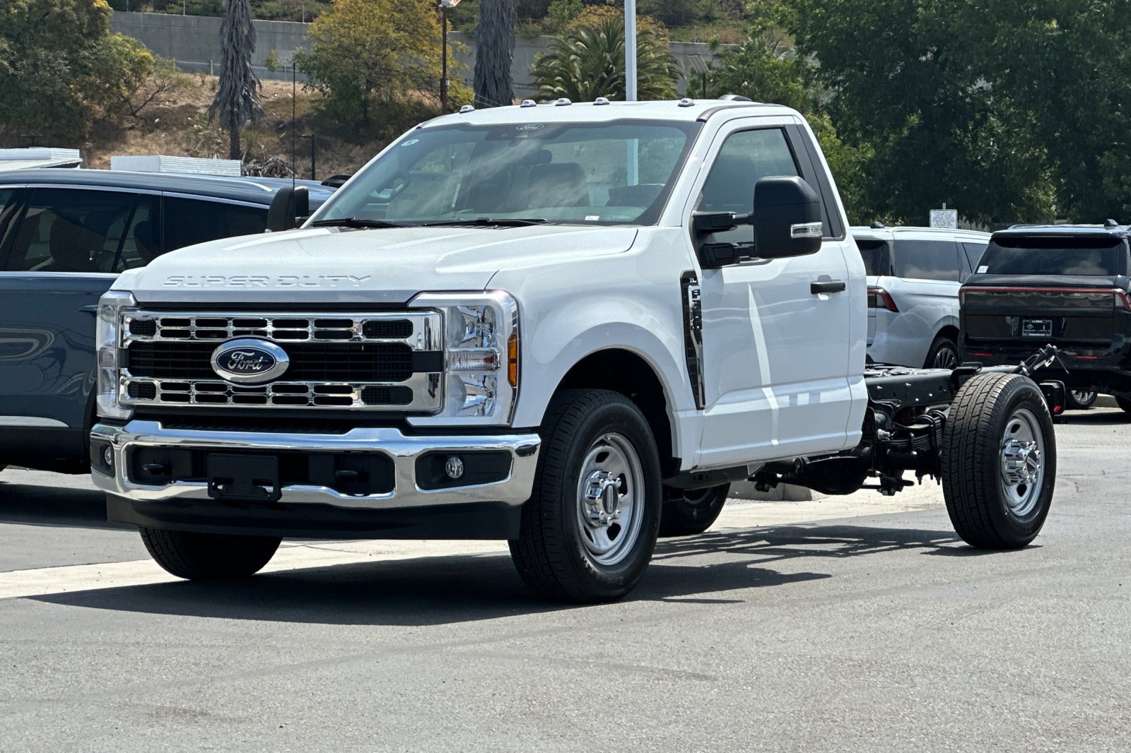 New 2026 Ford F350 XL w/ XL Chrome Package RWD image 7