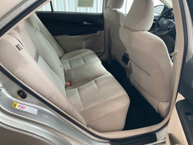 Used 2014 Toyota Camry LE FWD image 20