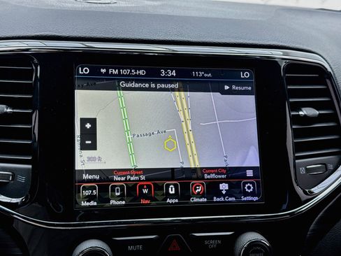 Used 2019 Jeep Grand Cherokee Altitude RWD image 9