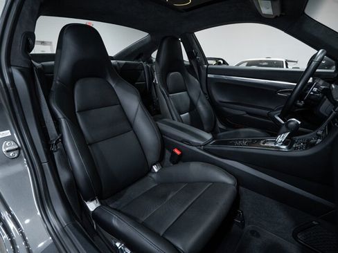 Used 2017 Porsche 911 Turbo AWD/4WD image 29