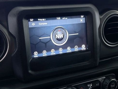 Used 2021 Jeep Wrangler Unlimited Sport image 18