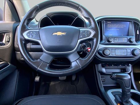 Used 2019 Chevrolet Colorado LT RWD image 6