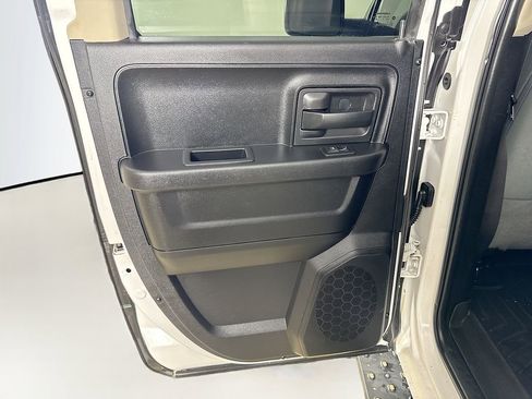 Used 2017 RAM 1500 Express image 21