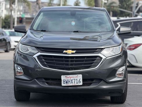 Used 2018 Chevrolet Equinox LS FWD image 2