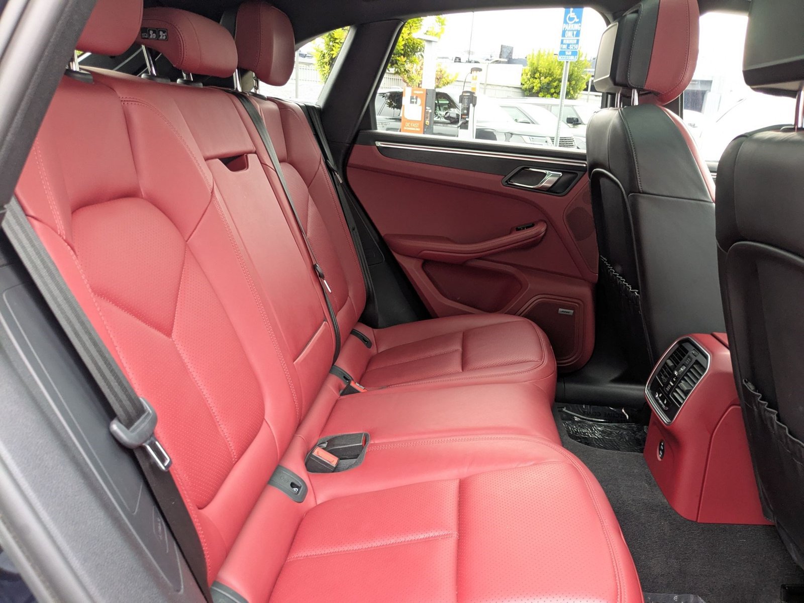 Used 2022 Porsche Macan GTS AWD/4WD image 22