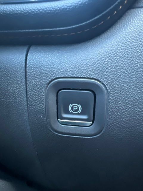 Used 2020 GMC Sierra 1500 AT4 AWD/4WD image 20