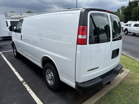 New 2025 Chevrolet Express 2500 w/ Driver Convenience Package image 5