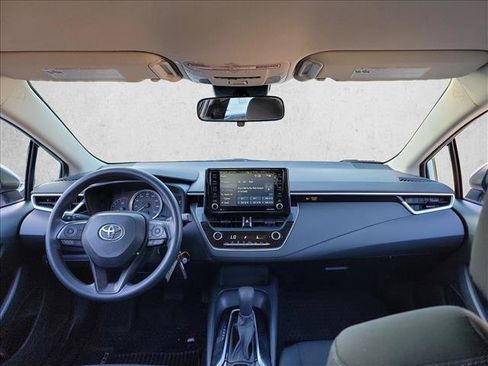 Used 2022 Toyota Corolla LE FWD image 14