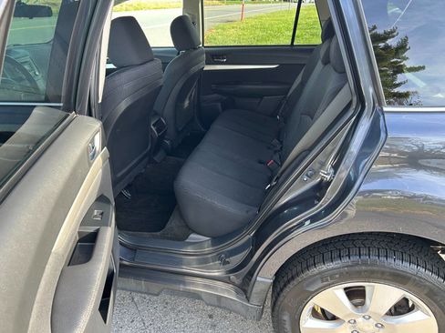 Used 2012 Subaru Outback 3.6R Premium image 13