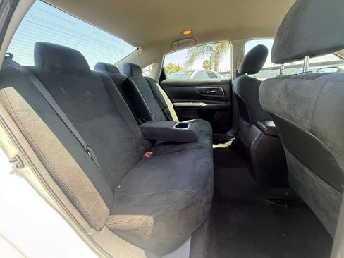 Used 2015 Nissan Altima 2.5 SV FWD image 30