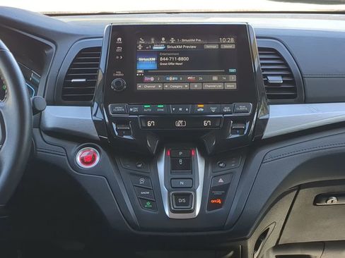 Used 2024 Honda Odyssey EX-L image 18