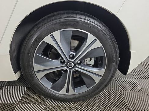 Used 2019 Nissan Leaf SL w/ SL Technology Package image 17