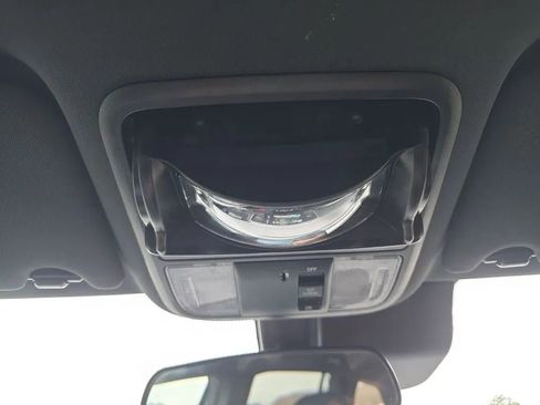 Used 2022 Honda Pilot Sport image 35