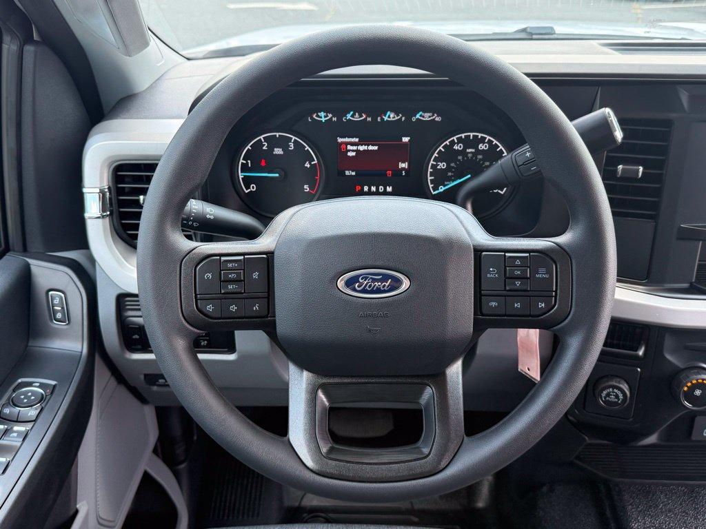 New 2025 Ford F350 XL w/ 360-Degree Camera Package RWD image 40