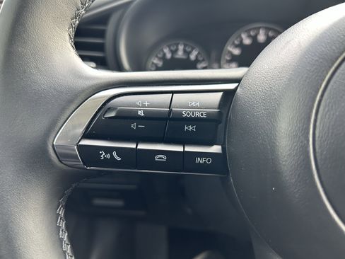 Certified 2025 MAZDA MAZDA3 s image 19
