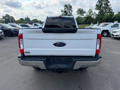 Used 2018 Ford F250 XLT w/ Camper Package AWD/4WD image 4