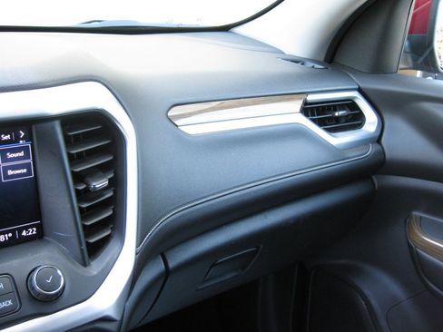 Used 2020 GMC Acadia SLE w/ Driver Convenience Package FWD image 22