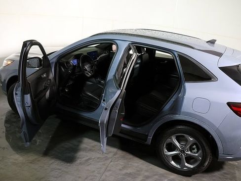 Used 2023 Ford Escape ST-Line w/ Tech Pack #1 AWD/4WD image 5