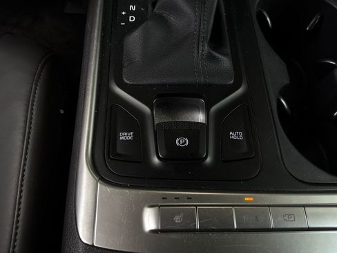 Used 2026 Kia Carnival FWD image 26