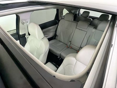 Used 2025 Kia Sorento S w/ Panoramic Sunroof Package FWD image 15